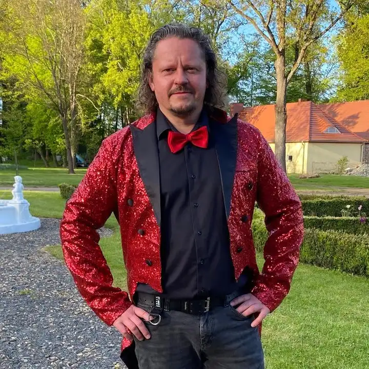 PelczerPel (Marcin Pawelec), DJ, wokalista i wodzirej z okolic Zielonej Góry